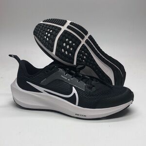 Nike Air Zoom Pegasus 40 (GS) DX2498-001 Black/White NWOB